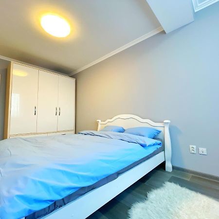 Luxury Central Flat Kischinau Exterior foto